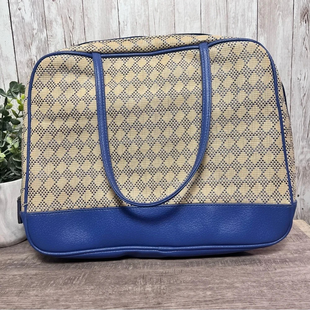 Stephanie Johnson Oversized Toiletry Bag - Picture 5 of 5